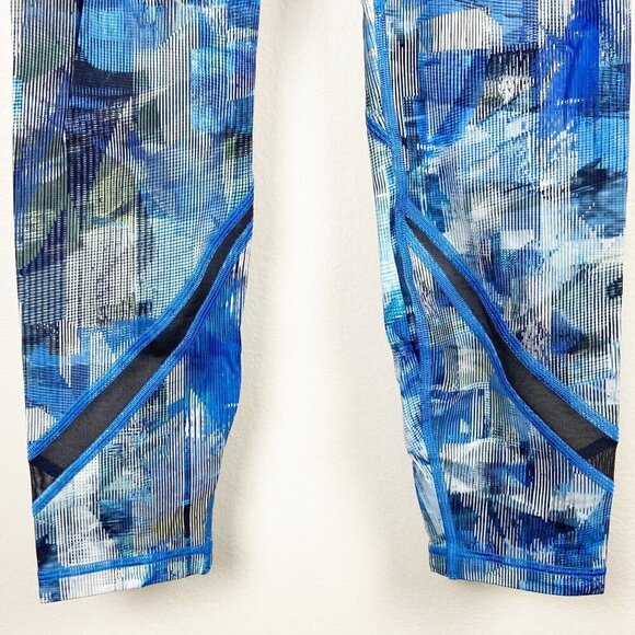 LULULEMON | Blue White Black All Over Pattern Leggings 6 - Picture 5 of 9